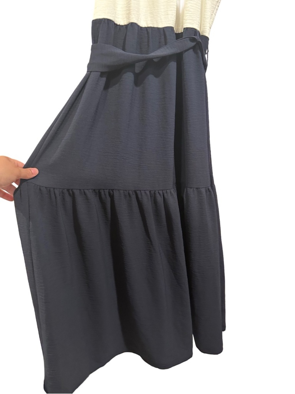 DKNY Women's Tiered Tie-Waist Halter-Neck Midi Dress Ivory/Spring Navy NWT 12 - Picture 9 of 16
